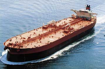 Πυρκαγιά σε πετρελαιοφόρο έξω από τα στενά των Δαρδανελίων