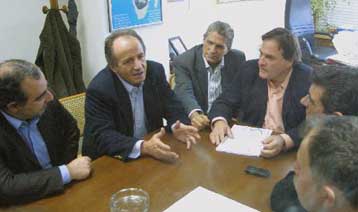 ΟΤΟΕ και ΓΣΕΕ απορρίπτουν την πρόταση Προβόπουλου για το ασφαλιστικό της Εμπορικής