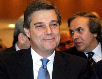 Αναγκαία η σύμπραξη δημόσιου – ιδιωτικού τομέα για την ανάπτυξη, λέει ο Τ.Αράπογλου