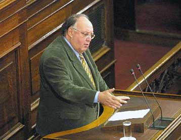 Έκρηξη Πάγκαλου κατά της κυβέρνησης στη συζήτηση του φορολογικού νομοσχεδίου