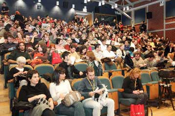 Συγκίνηση και αναμνήσεις του 70 στην προβολή της θρυλικής «Ευδοκίας» στη Θεσσαλονίκη