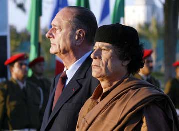 Ιστορική επίσκεψη του Γάλλου προέδρου στη Λιβύη του Μοαμάρ Καντάφι