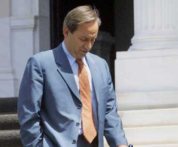 Σύγχυση από τις δηλώσεις Αλογοσκούφη για την ένταξη στην ΟΝΕ