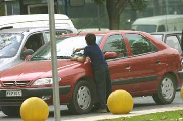 Εκατοντάδες παιδιά στην Ελλάδα θύματα εκμετάλλευσης