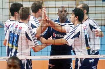 Συνεχίζει την προέλασή του στο Champions League ο Ηρακλής, 3-0 σετ την Σοσνόβιετς