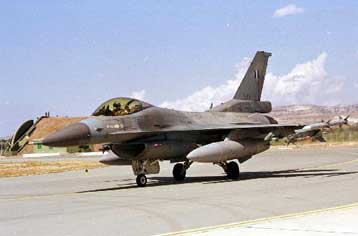 Επικίνδυνες τουρκικές πτήσεις πάνω από το Αιγαίο και την Πέμπτη