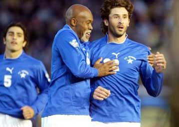 Στο… πόδι η Νίκαια για την αναμέτρηση του Ιωνικού με τον Ολυμπιακό