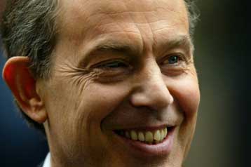 Σταθερό το προβάδισμα του Μπλερ έναντι των Συντηρητικών, σύμφωνα με νέα δημοσκόπηση