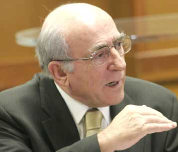 Να επισπευσθούν οι διαδικασίες για την υποψηφιότητα Προέδρου ζητά ο Σουφλιάς