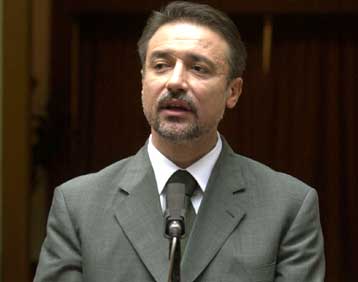 Ο υπουργός Αμυνας Βλάντο Μπούτσκοφσκι εντολοδόχος πρωθυπουργός στην ΠΓΔΜ