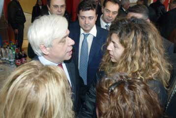 Δέσμευση Παυλόπουλου για προσλήψεις επιτυχόντων από το διαγωνισμό του ΑΣΕΠ του 98