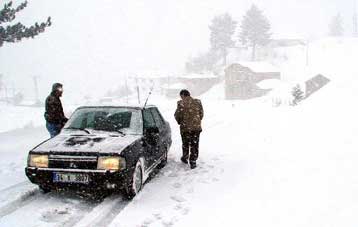 Στους 19 ανήλθαν οι νεκροί από το κύμα κακοκαιρίας στην Τουρκία