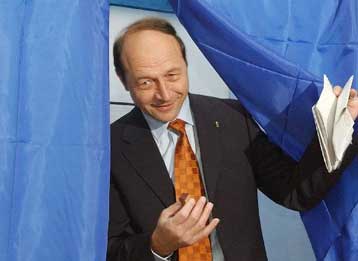 Νέα κυβέρνηση εκλέγουν την Κυριακή οι Ρουμάνοι