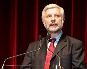 Αλλαγές -θεσμικές και προσώπων- στο χώρο του κινηματογράφου ανήγγειλε ο Π.Τατούλης