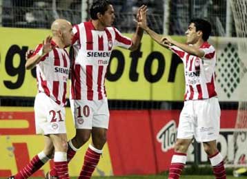 Περίπατος του Ολυμπιακού στη Νίκαια-Ισοπαλία σε Καλλιθέα, Καυτανζόγλειο