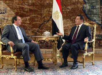 Συνομιλίες Καραμανλή-Μουμπάρακ για Κυπριακό, Μ.Ανατολή και διμερείς σχέσεις