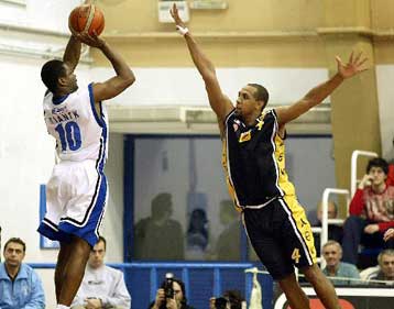 Ανετη νίκη της ΑΕΚ στην Κυψέλη, 91-65 τον Πανελλήνιο