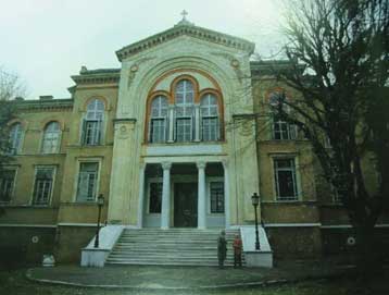 Πατριαρχείο και Χάλκη δεν πρέπει να θεωρούνται απειλές για την Αγκυρα, γράφει η Radikal