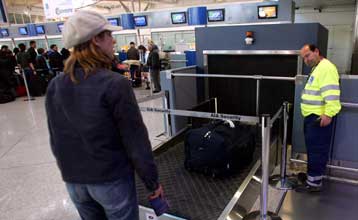 Συνεχίζουν την απεργία μέχρι και την Τρίτη οι ελεγκτές ασφαλείας του «Ελ.Βενιζέλος»