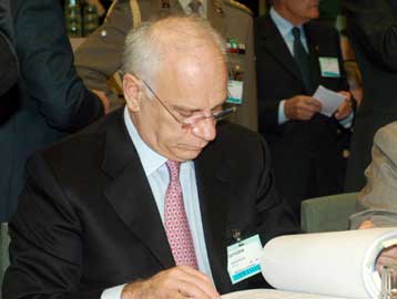 Διαψεύδει το υπουργείο Αμυνας τα περί επιτυχούς επιχειρησιακής δοκιμής των TOR-M1