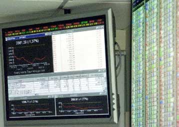 Με κέρδη 0,95% σε νέο υψηλό έτους έκλεισε το Χρηματιστήριο τη Δευτέρα