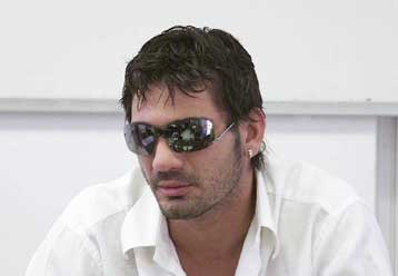 «Αν γύριζα στην Ελλάδα θα πήγαινα στην ΑΕΚ», δήλωσε ο Ελευθερόπουλος