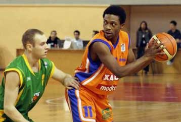 Εκτός έδρας ήττες για Ιωνικό ΝΦ και Ηρακλή-Πρώτη νίκη για την Ολύμπια