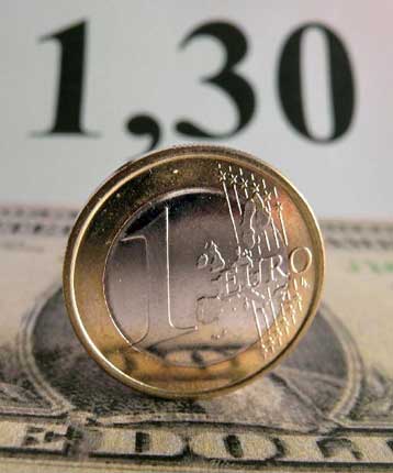 Ο κατήφορος του πράσινου νομίσματος και οι επιπτώσεις στην παγκόσμια οικονομία