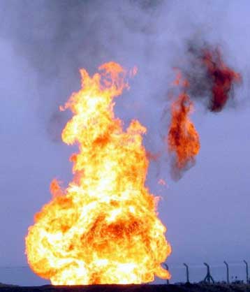 Το ακριβό πετρέλαιο βάζει φωτιά στην παγκόσμια οικονομία