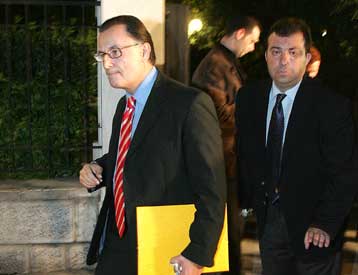 Ολοκληρωμένο πλαίσιο μεταναστευτικής πολιτικής φιλοδοξεί να φέρει η κυβέρνηση το 2005