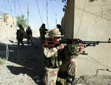 Δώδεκα χιλιάδες επιπλέον στρατιώτες στέλνουν οι ΗΠΑ στο Ιράκ εν όψει εκλογών