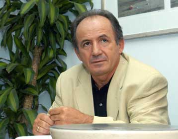 Τριβές στο ΠΑΣΟΚ για το «άνοιγμα» του ασφαλιστικού