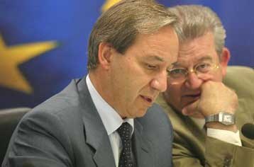 Κίνδυνος απώλειας πόρων 5 δισ. ευρώ από το Δ΄ΚΠΣ