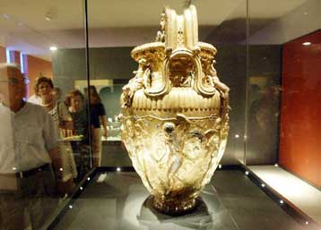 Λεύκωμα-αφιέρωμα στην ιστορία της Μακεδονίας και της Θεσσαλονίκης