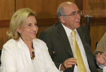 Στο Βασικό Κέντρο Τύπου, στη λεωφόρο Κηφισίας, μεταφέρεται το ΥΠΕΧΩΔΕ