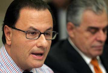 Υπέρ της ενιαίας λύσης στο ασφαλιστικό των τραπεζών η κυβέρνηση