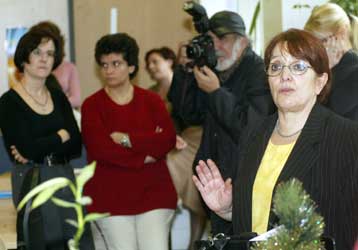 Κριτική Παπαρήγα για το ασφαλιστικό των τραπεζοϋπαλλήλων