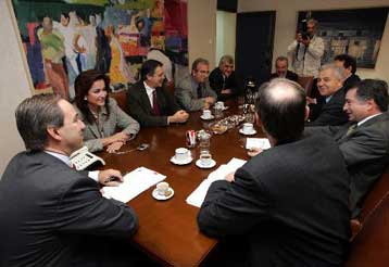 «Τελεσίγραφο» της ΚΕΔΚΕ για τα κονδύλια μονιμοποίησης των συμβασιούχων