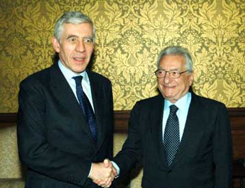 Ίδια αντιμετώπιση για την Τουρκία, όσον αφορά την ένταξη, ζητά το Φόρεϊν Όφις