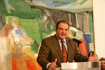 Με συνθήματα «υποδέχθηκαν» τον πρωθυπουργό στο Μουσείο Μπενάκη αδιόριστοι του ΑΣΕΠ