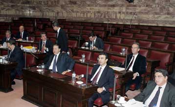 Νέα αντιπαράθεση ΝΔ-ΠΑΣΟΚ την Πέμπτη στην Εξεταστική Επιτροπή για τα εξοπλιστικά