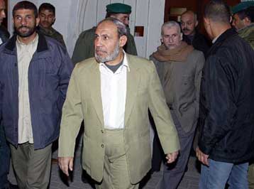 Πόρτα διαλόγου ανοίγει η Χαμάς εν όψει των παλαιστινιακών εκλογών