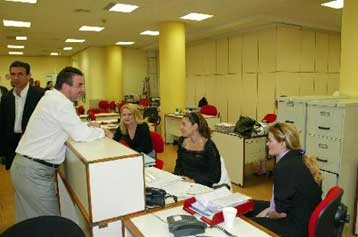 Τριμερές παζάρι για την επίλυση του ασφαλιστικού στις τράπεζες