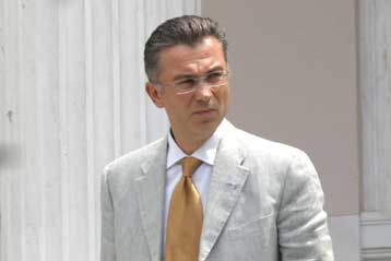 Ο σεβασμός των θρησκευτικών δικαιωμάτων απασχολεί την ΕΕ, επαναλαμβάνει η Αθήνα