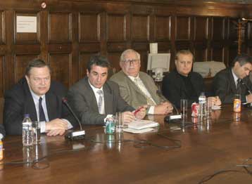 Παράταση των εργασιών της Εξεταστικής για τους εξοπλισμούς ανακοίνωσε ο πρόεδρός της