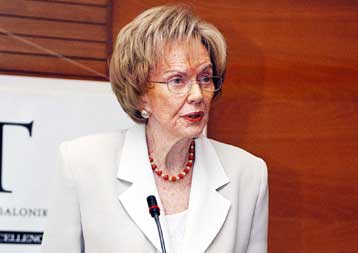 Στο Ωνάσειο η Μαργαρίτα Παπανδρέου με ελαφρύ ισχαιμικό επεισόδιο