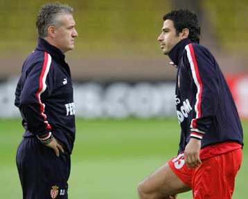 Για δύο ακόμα χρόνια στη Μονακό ο Ζήκος