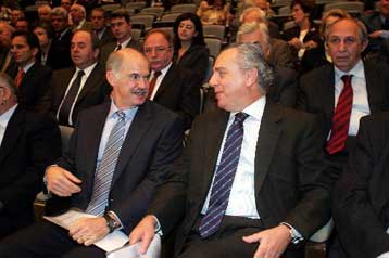 Διασφάλιση των συνθηκών ανεξαρτησίας των δικαστών ζητά ο Γιώργος Παπανδρέου