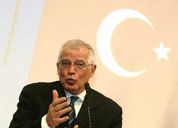 Την επικράτηση πλήρους θρησκευτικής ελευθερίας στην Τουρκία επιθυμεί η Ευρωβουλή