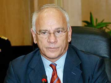 Ερώτηση προς τον υπουργό Αμυνας για τα εξοπλιστικά από βουλευτές του ΠΑΣΟΚ